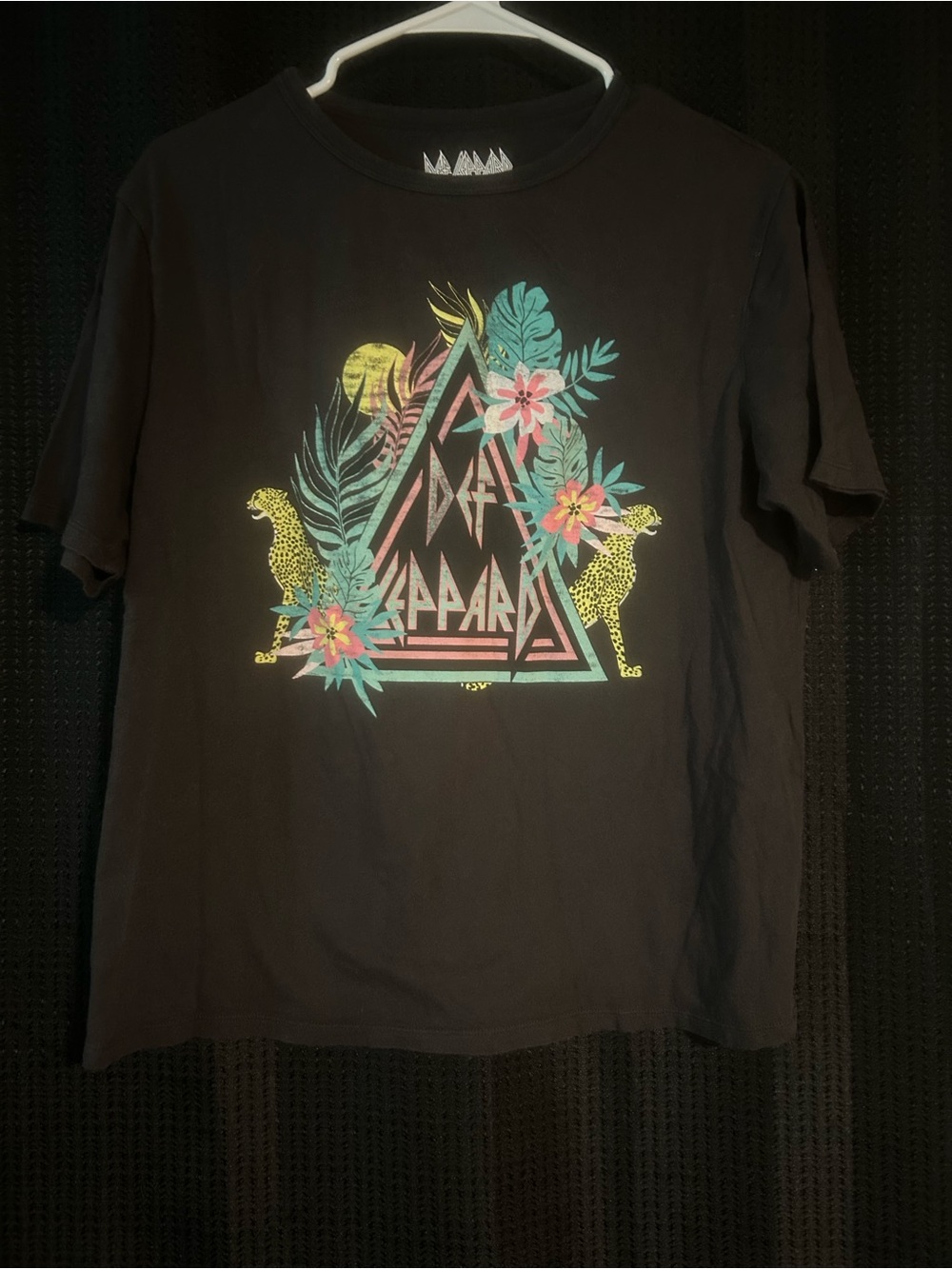 Def Leopard Black Graphic Tee with Cheetah and Tropical Print